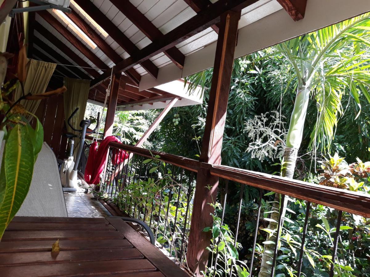 Hibiscus Valley Inn Marigot Екстериор снимка